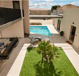 6 bedroom villa with heated pool near Omis, sleeps 12